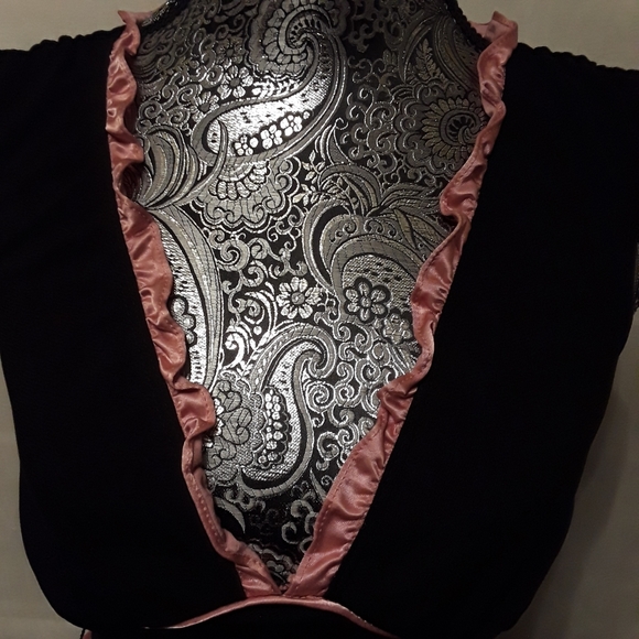 RAMPAGE SUPER PLUNGE NECKLINE BLACK DRESS - Picture 5 of 9